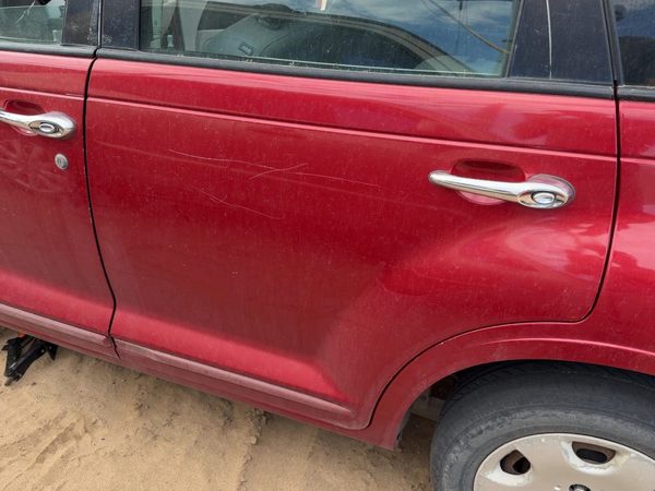 2009 Chrysler PT Cruiser Rear Door LH Inferno Red Prh — photo 3
