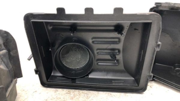 06-09 Lacrosse Complete Air Intake Cleaner Filter Box Housing With Tube Oem 3.8L — photo 8