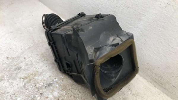 06-09 Lacrosse Complete Air Intake Cleaner Filter Box Housing With Tube Oem 3.8L — photo 11