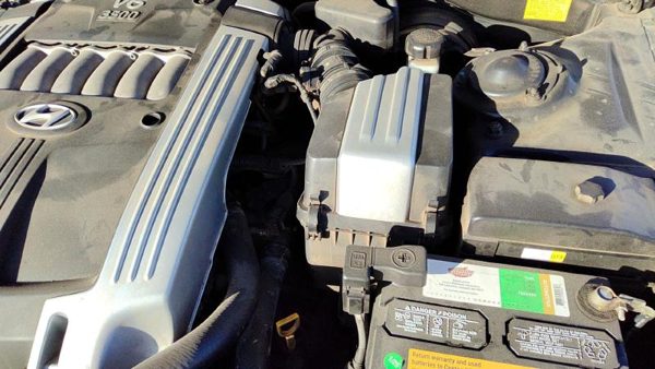 02-05 Xg350 Complete Air Intake Cleaner Filter Box Housing With Tube 3.5L — photo 4