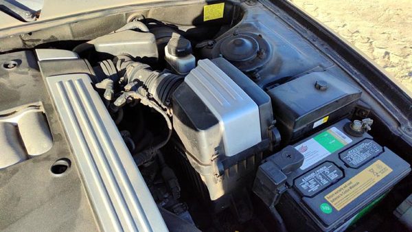02-05 Xg350 Complete Air Intake Cleaner Filter Box Housing With Tube 3.5L — photo 3