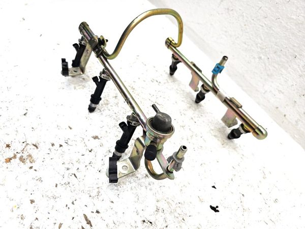 2005 Buick LeSabre Misc Fuel Injection Parts — photo 8