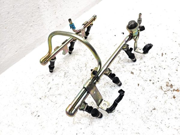 2005 Buick LeSabre Misc Fuel Injection Parts — photo 9