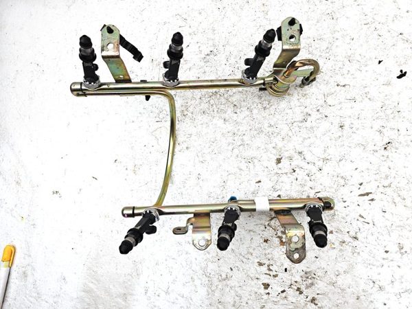 2005 Buick LeSabre Misc Fuel Injection Parts — photo 10