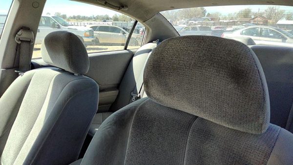 2002-2004 Nissan Altima Pair Of Front Headrests Oem Left Right Set Seat — photo 2