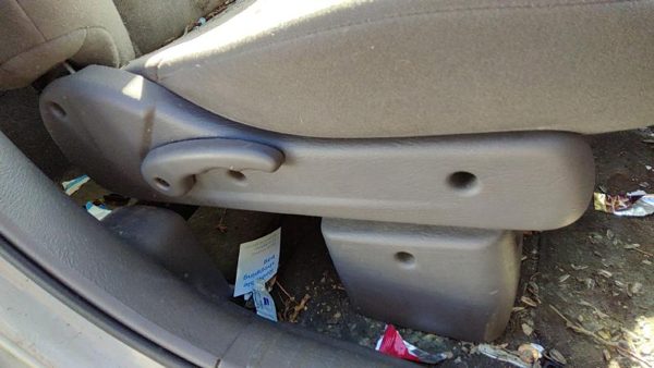 2001-2005 Chrysler Pt Cruiser Passenger Right Side Seat Trim Panel Oem Fl Taupe — photo 1