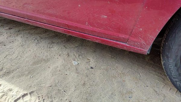 2006-2010 Buick Lucerne Passenger Right Lower Rocker Panel Moulding Side Skirt — photo 2