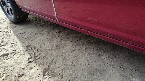 2006-2010 Buick Lucerne Passenger Right Lower Rocker Panel Moulding Side Skirt — photo 4