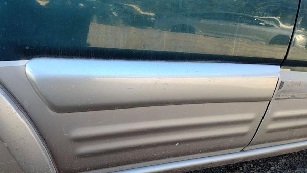 2000-2002 Honda Passport Passenger Right Rear Moulding From Door Oem Back Trim — photo 1