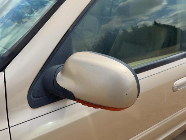 04-07 Buick Rainier Driver Left Power Side Mirror Door Mounted Oem Cashmere 15U — photo 1