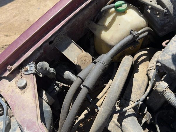 86-88 Nissan Maxima Windshield Washer Fluid Reservoir With Pump Oem Wiper Tank — photo 4