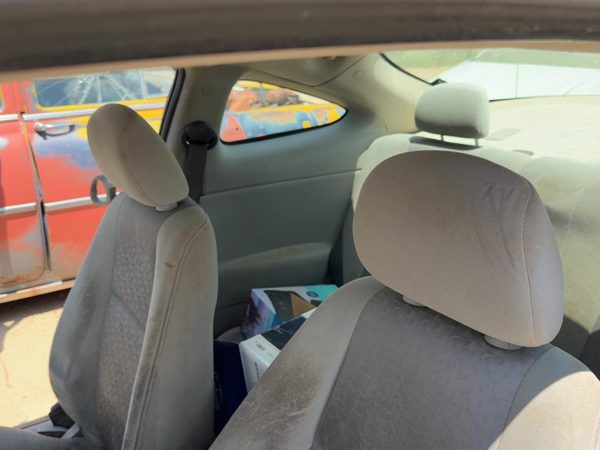 05-10 Cobalt Pair Of Front Headrests Left Right Set Seat Without Leather Gray 14 — photo 2