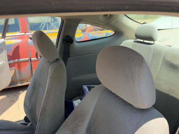 05-10 Cobalt Pair Of Front Headrests Left Right Set Seat Without Leather Gray 14 — photo 1