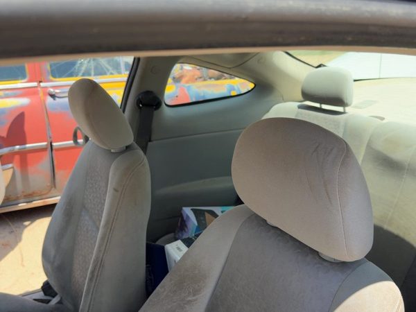 05-10 Cobalt Pair Of Front Headrests Left Right Set Seat Without Leather Gray 14 — photo 3