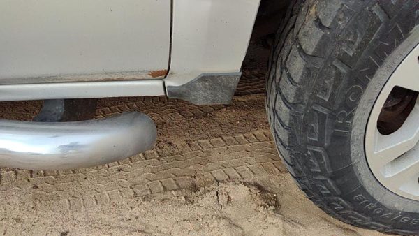 14-19 Silverado 1500 Passenger Right Moulding From Fender Oem Trim Strip — photo 2