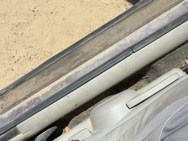2005-2010 Chevy Cobalt Driver Left Lower Kick Trim Panel Oem Gray 14B — photo 5