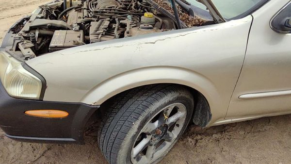 2000-2003 Nissan Maxima Driver Left Front Fender Oem Gold 631012Y930 — photo 3