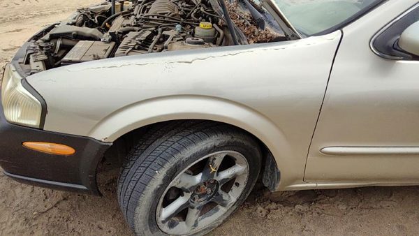 2000-2003 Nissan Maxima Driver Left Front Fender Oem Gold 631012Y930 — photo 2