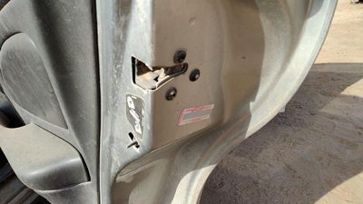 00-05 Pontiac Bonneville Passenger Right Rear Door Latch With Rods/Cables Back