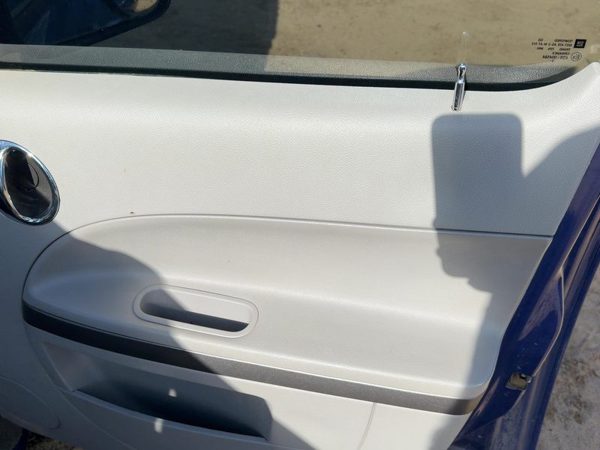 06-08 Hhr Passenger Right Front Door Trim Panel Switches Ls Lt 4 Door Gray 14B — photo 4