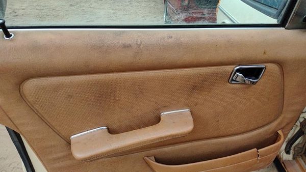 1979-1985 Mercedes 300Td Driver Left Front Door Trim Panel Brown — photo 3