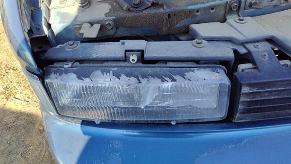 1989 Oldsmobile Cutlass Supreme Headlamp Assembly RH — photo 2