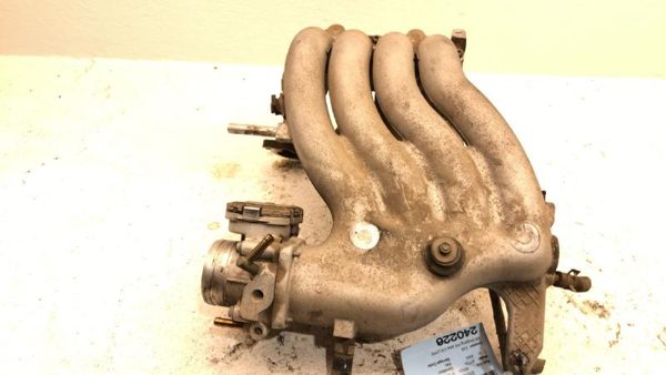2001-05 Vw Jetta Intake Maniold Upper Lower Pair Set With Throttle Body Oem 2.0L — photo 1