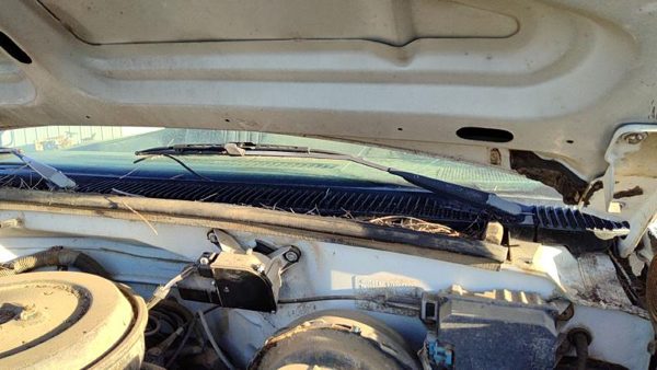 1988-1994 Gmc Sierra 2500 Driver Left Windshield Wiper Arm Oem Blade Lever — photo 1
