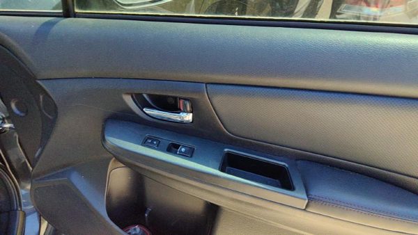15-16 Wrx Passenger Right Front Inside Door Trim Panel Wth Switches Cbl30 Carbon — photo 3