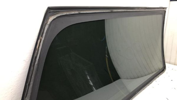 1992-99 Chevy Suburban Driver Left Rear Quarter Glass Back Side Window Oem — photo 10