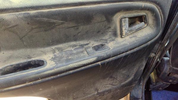 97 Suzuki Sidekick Driver Left Rear Door Trim Panel With Switches Back Gray Gri — photo 6