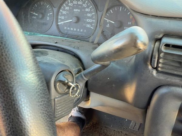 2002-2005 Chevy Venture Steering Column Assembly Oem Gray 14C 26098502 — photo 1