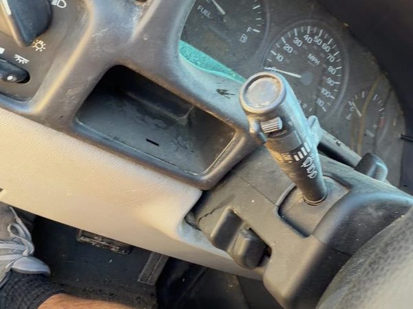 2002-2005 Chevy Venture Steering Column Assembly Oem Gray 14C 26098502 — photo 3