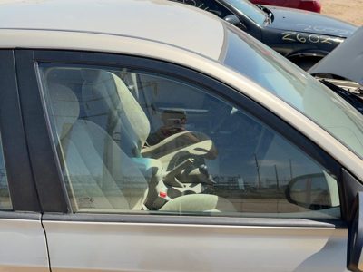 2001-2006 Hyundai Elantra Passenger Right Front Side Window Door Glass Oem
