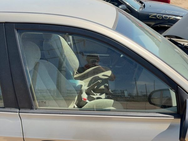 2001-2006 Hyundai Elantra Passenger Right Front Side Window Door Glass Oem — photo 3