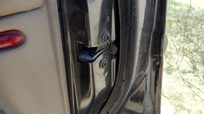 1997-2004 Buick Regal Passenger Right Front Door Latch With Rods/Cables Oem