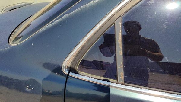 1998-02 Honda Accord Passenger Right Rear Vent Window Back Door Glass With Frame — photo 1