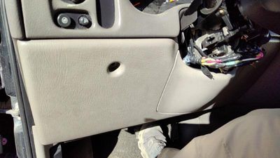 02-03 Trail Blazer Lower Dash Under Column Knee Bolster Trim Panel Gray 95D