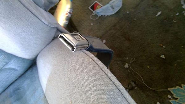 1987-1989 Chevy G20 Van Passenger Right Front Seat Belt Buckle Receiver Oem Blue — photo 4