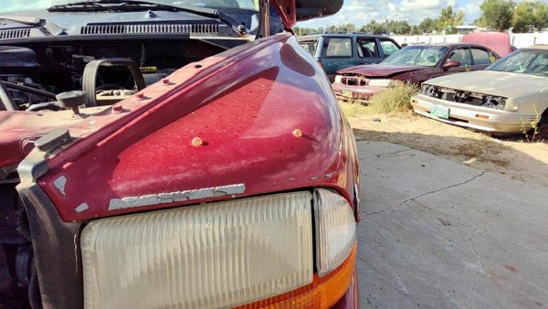 1998-2003 Dodge Durango Driver Left Front Fender Oem Red 55255031aa — photo 3