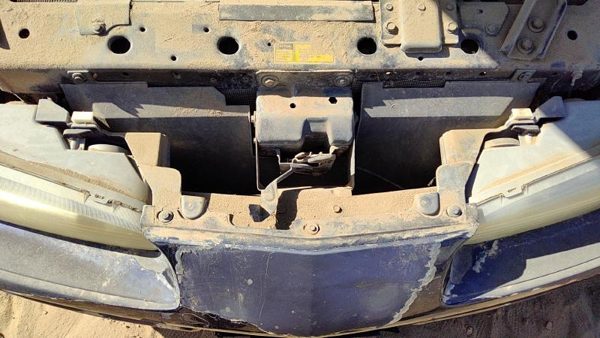 2000 Oldsmobile Intrigue Header Panel — photo 3