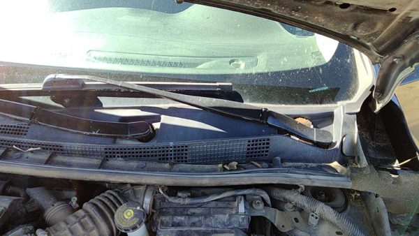 2013-2019 Nissan Sentra Driver Left Windshield Wiper Arm Oem Blade Lever — photo 2