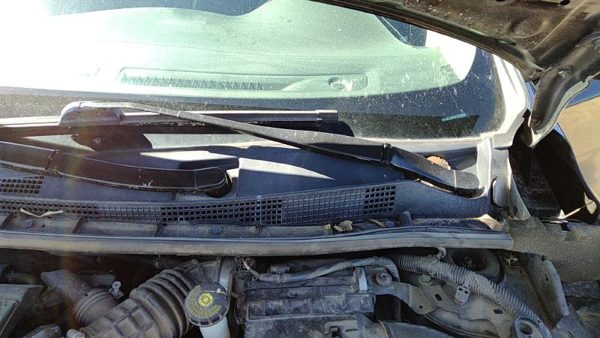 2013-2019 Nissan Sentra Driver Left Windshield Wiper Arm Oem Blade Lever — photo 1