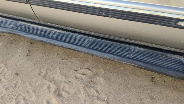 1996-1999 Chevy Suburban Pair Of Running Boards Oem Factory Side Step Set — photo 4