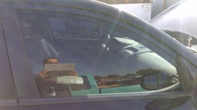 2011-2013 Kia Sorento Passenger Right Front Side Window Door Glass Oem
