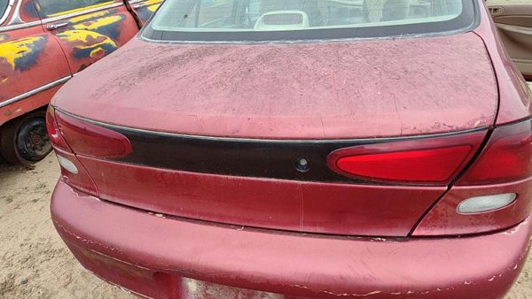 1997-2002 Ford Escort Center Middle Inner Tail Light Brake Lamp Oem Rear — photo 1