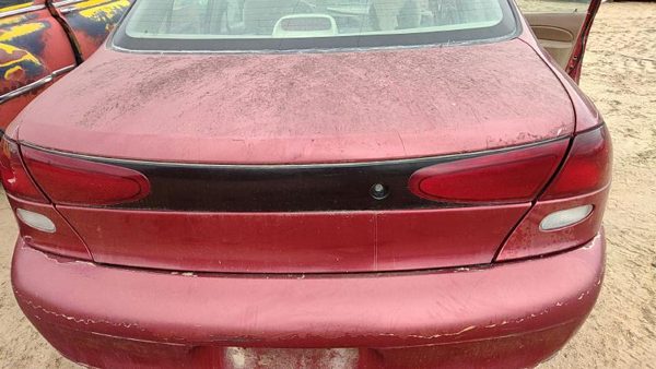 1997-2002 Ford Escort Center Middle Inner Tail Light Brake Lamp Oem Rear — photo 2