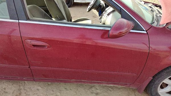 2006 Nissan Altima Front Door RH Red A15 — photo 3