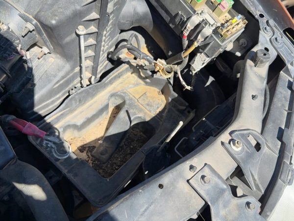 2001-2010 Ford Escape Complete Battery Box Mount Tray With Hold Down Oem 3.0L — photo 5