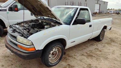 1999 RH S10 Pickup Rear Axle Shaft OEM 26064388